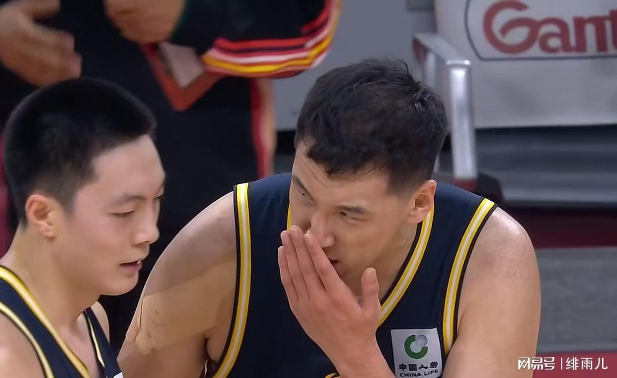 交易杨溢？广东后卫线惨遭暴打，没有徐杰真不行！